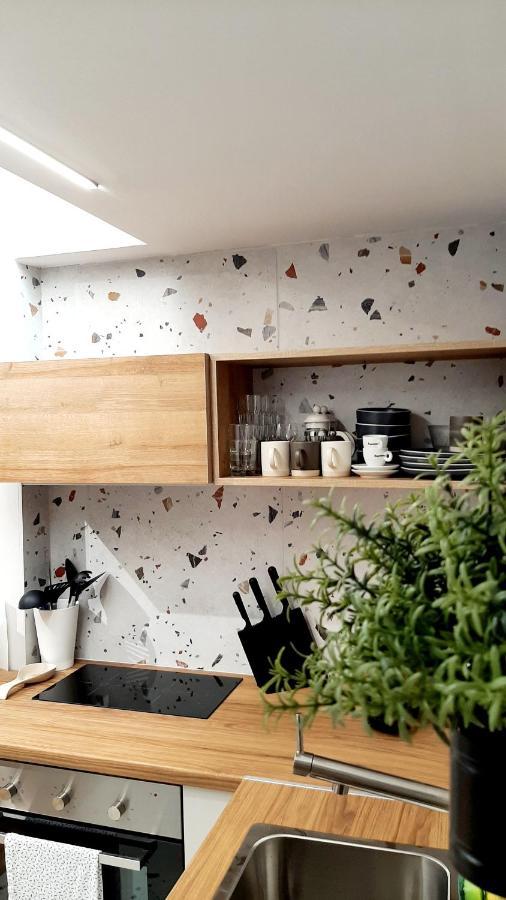 Habitat - Open Space Apartment